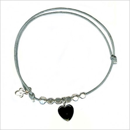 The heart with bead on sliding link 