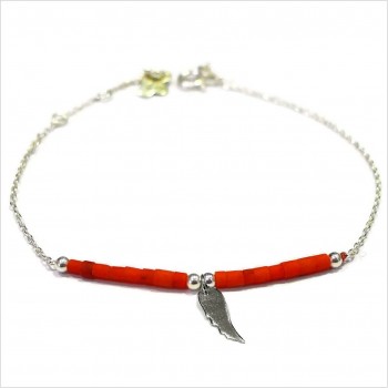 Bracelet Goa aile d'ange pendante avec perles tubes rouge sur chaine argent - Bijoux modernes - Gag et Lou - bijoux fantaisie