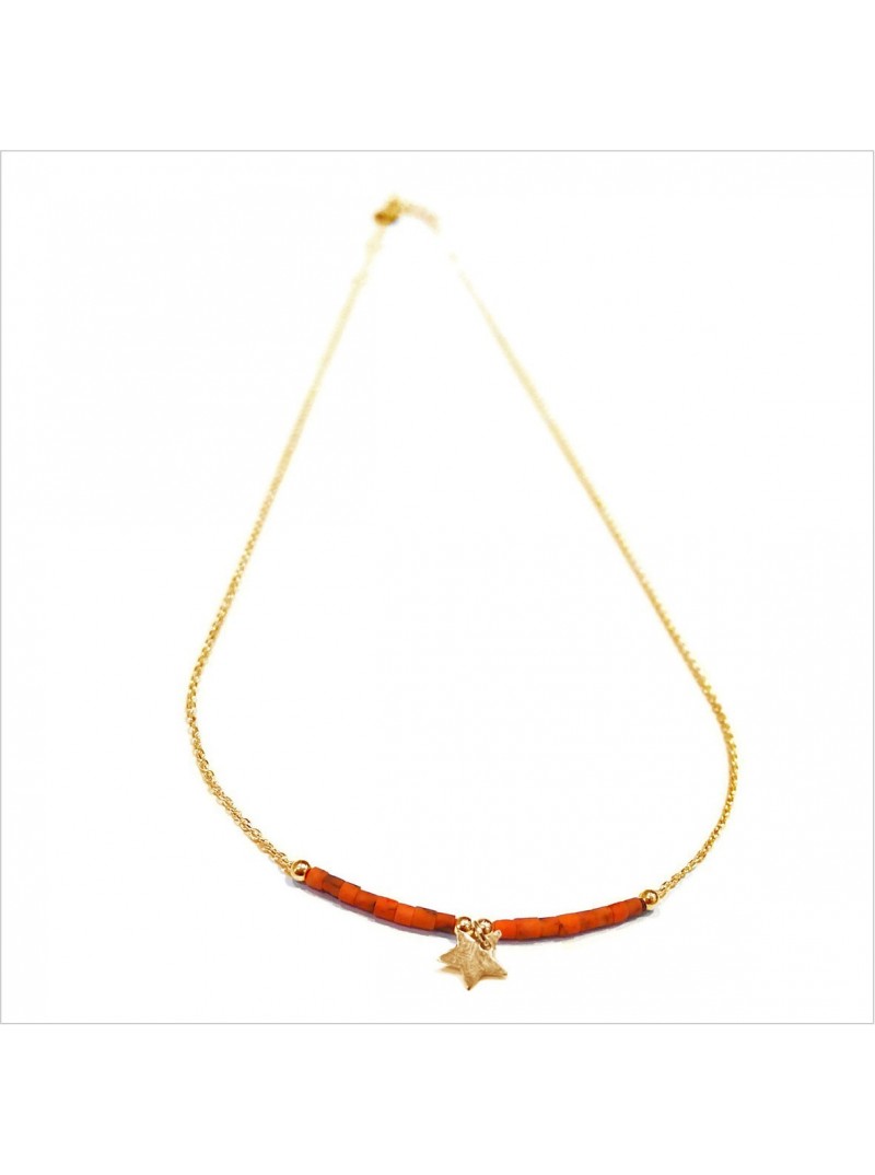 Collier Goa étoile pendante avec perles tubes rose saumon sur chaine plaqué or - Bijoux modernes - Gag et Lou - bijoux fantaisie