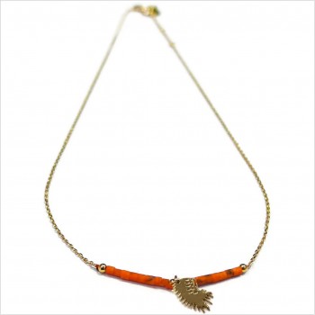 Collier Goa coiffe d'indien pendante avec perles tubes rose saumon sur chaine plaqué or - Bijoux modernes - Gag et Lou