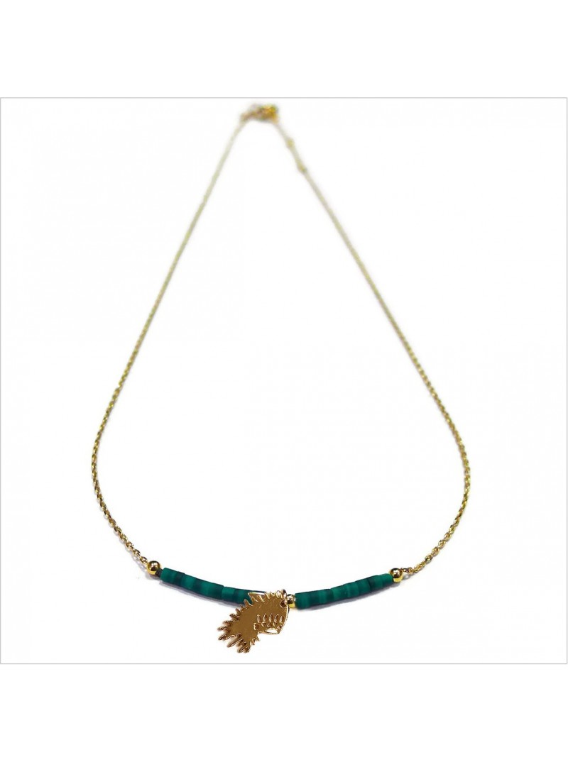 Collier Goa coiffe d'indien pendante avec perles tubes verte émeraude sur chaine plaqué or - Bijoux modernes - Gag et Lou