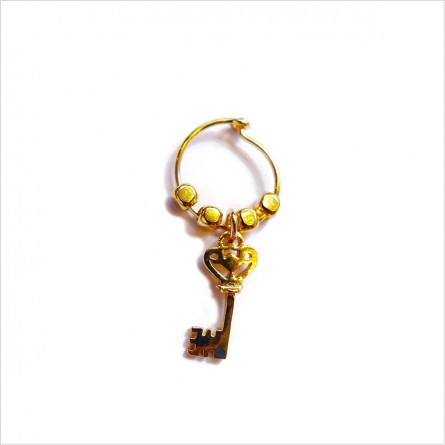 Créoles en plaqué or avec perles facettées pendentif clef - Bijoux fins et fantaisies