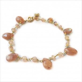 Bracelet plaqué or sur chaine de pierres fines en Pierre de lune rose - Bijoux originaux tendances