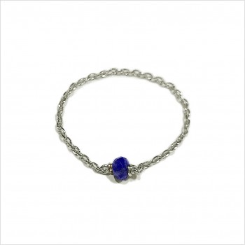 Bague fine sur chaîne en argent avec pierre fine en Lapis lazulli bleue - Bijoux fins et intemporels