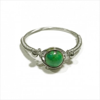 Bague fil en argent surmontée d'une pierre ronde en Turquoise mojave verte - Bijoux fins de créateur