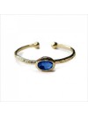 Bague en plaqué or martelée sertie d'une pierre de couleur bleue saphir - Bijoux fins et fantaisies