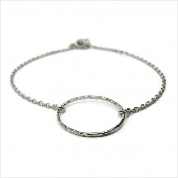 Bracelet en argent anneau martelé 20 mm sur chaine - bijoux délicat