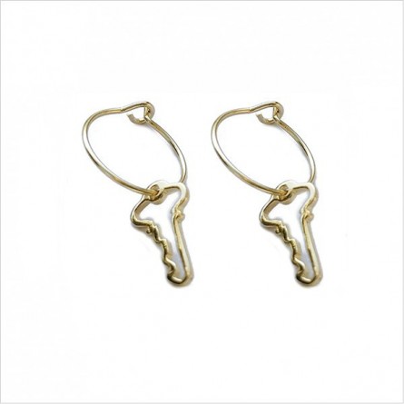 Boucles d'oreilles créoles pendentif clé évidé en plaqué or - Bijoux fins et fantaisies