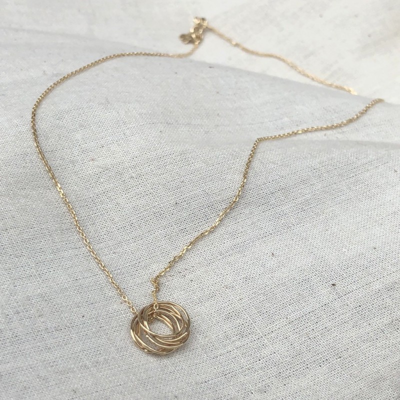 Collier 7 anneaux sur chaine en plaqué or - Bijoux fins intemporels