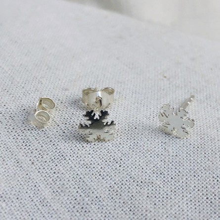 Boucles d'oreilles puce flocon de neige en argent - Bijoux fins de créateur
