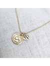 Collier sur chaine plaqué or médaille pièce de monnaie et médaille ronde martelée - Bijoux fins de créateurs