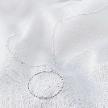 Collier anneau martelé 30 mm sur chaine en argent - Bijoux fins et intemporels