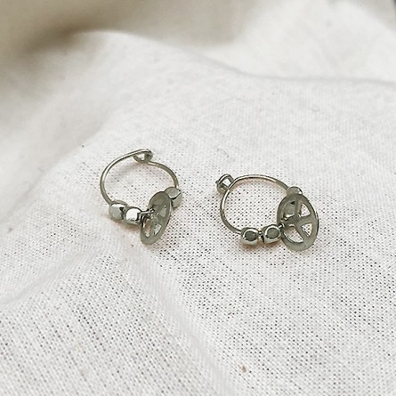 Créoles en argent avec perles facettées pendentif peace and love - Bijoux fins et fantaisies