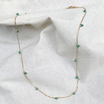 Collier sur chaine en plaqué or orné de minis pierres en agate verte - Bijoux fins et tendances
