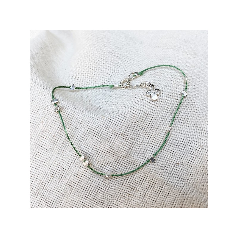 Bracelet fil de soie céladon et perles en argent - Bijoux fins et originaux