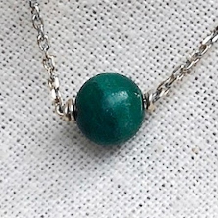 Collier sur chaine en argent pierres rondes malachite verte - Bijoux fins et intemporels