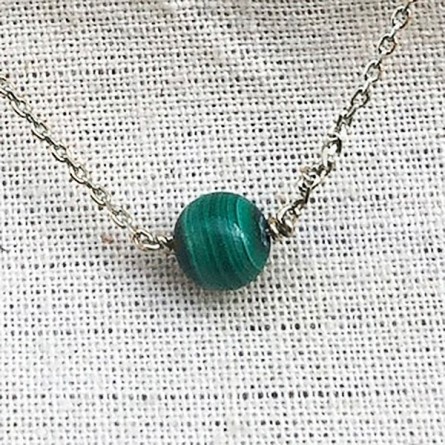 Collier sur chaine en argent pierres rondes malachite verte - Bijoux fins et intemporels