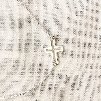 Bracelet croix évidée sur chaine en argent - bijoux fins et fantaisies