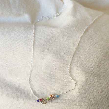 Collier anneaux perlés multicolores sur chaine en argent - Bijoux fins et originaux