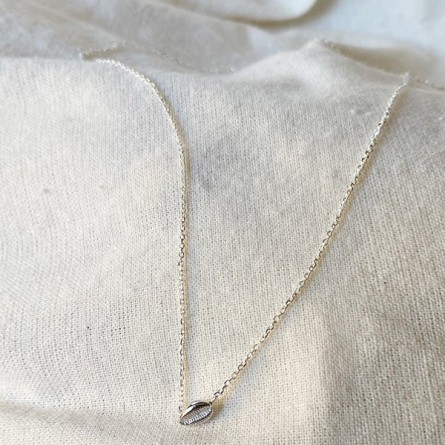 Collier mini coquillage cauris en argent sur chaine - Bijoux fins et tendances