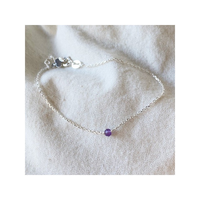 Bracelet Délicat en argent avec une pierre semi-précieuse en améthyste - Bijoux fins et intemporels