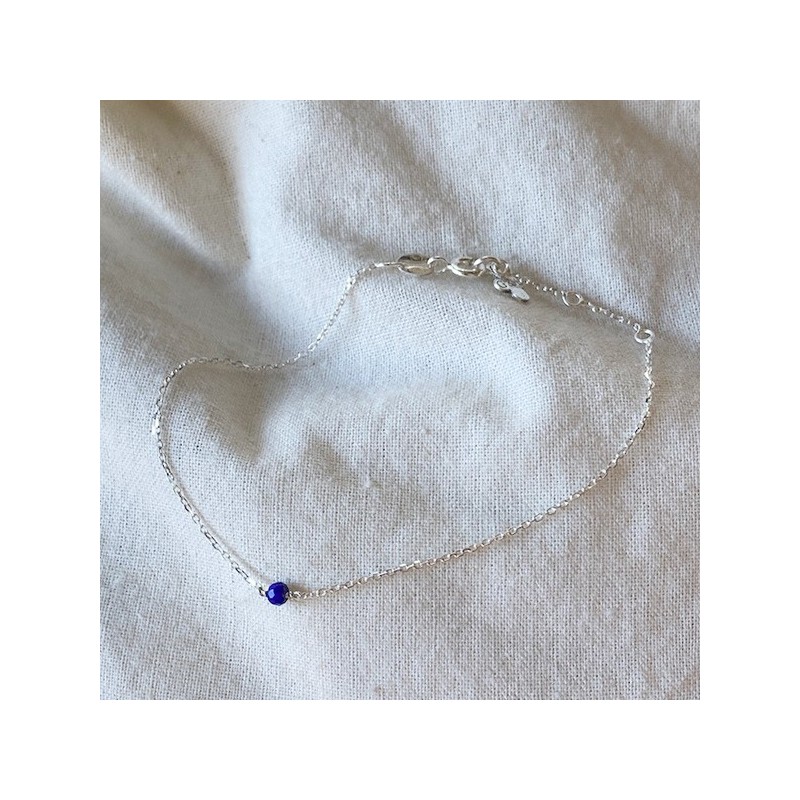 Bracelet Délicat en argent avec une pierre semi-précieuse en lapis lazuli - Bijoux fins et intemporels