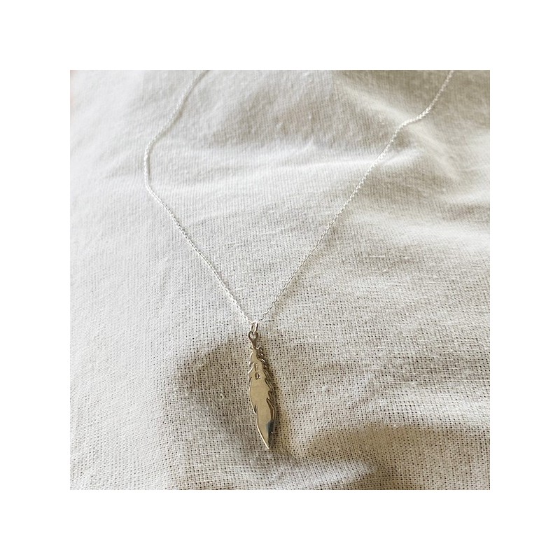 Collier pendentif en forme de plume sur chaine en argent - bijoux fins et fantaisies