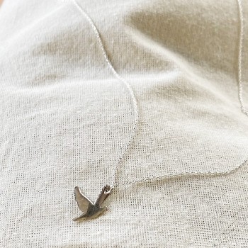 Collier pendentif en forme d'oiseau sur chaine en argent - bijoux fins et fantaisies
