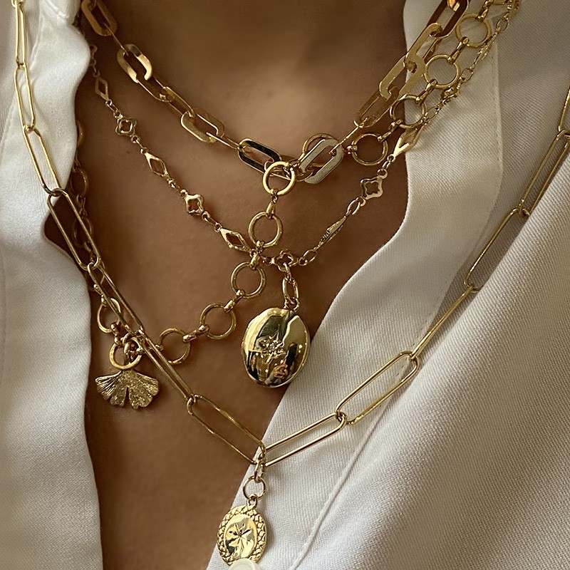 Collier à maillons ronds pendentif feuille de Ginkgo en plaqué or - Bijoux modernes