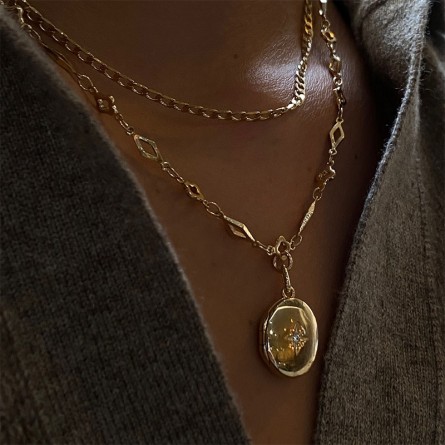 Collier à maillons et médaillon ovale qui s'ouvre plaqué or - Bijoux fins et intemporels