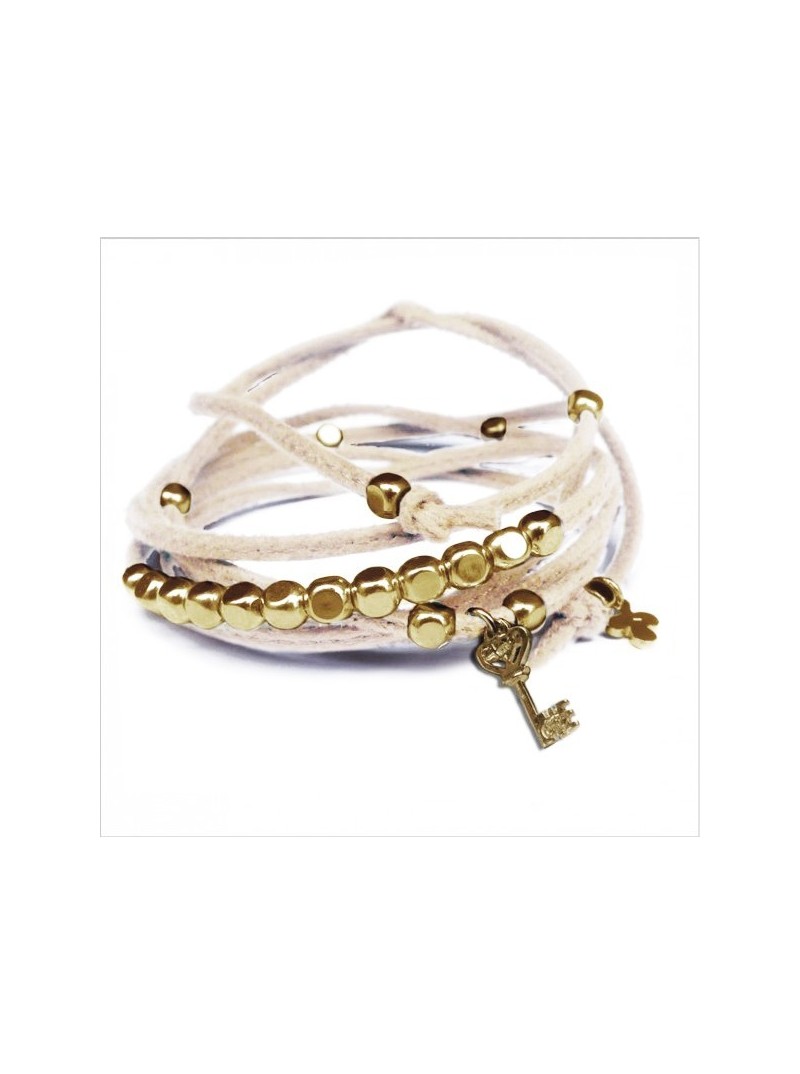 Mini charms clef sur daim noué crème perles en plaqué or - bijoux modernes - gag et lou - bijoux fantaisie