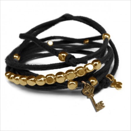 Mini charms clef sur daim noué noir perles en plaqué or - bijoux modernes - gag et lou - bijoux fantaisie