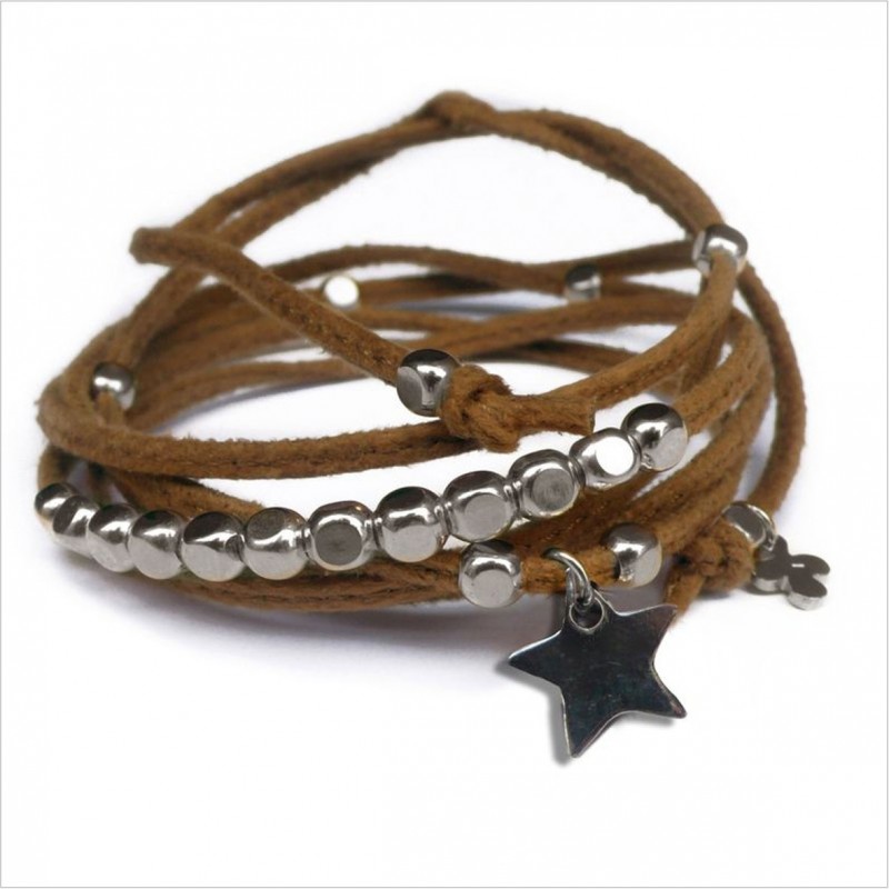 Mini charms étoile sur daim noué camel perles en argent - bijoux modernes - gag et lou - bijoux fantaisie