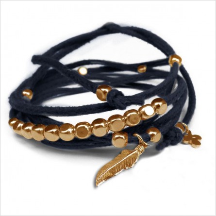 Mini charms plume sur daim noué marine perles en plaqué or - bijoux modernes - gag et lou - bijoux fantaisie